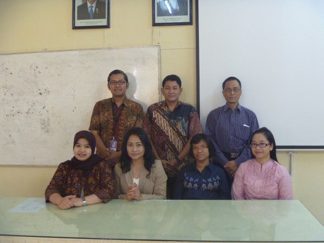 Tim Peneliti Hikom HI BINUS bersama Jajaran HI UNISRI 23 April 2013