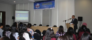 Acara Pembukaan ICOBIRD 2013 oleh Tirta Mursitama, PhD selaku Kepala Departemen Hubungan Internasional Bina Nusantara University