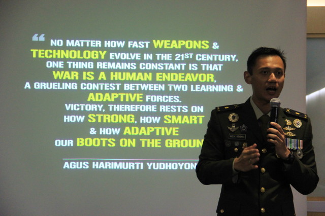 Mayor Agus Yudhoyono dalam the 9th IR Lecture Series