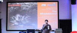Dosen HI Binus, Achmad Sukarsono melakukan Critical Review terhadap Film the Whistleblower