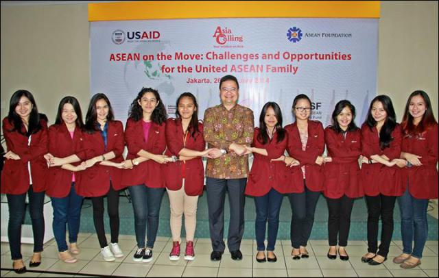 Mahasiswa HI Binus dalam Seminar ASEAN On The Move yang Diselenngarakan oleh ASEAN Secretariat