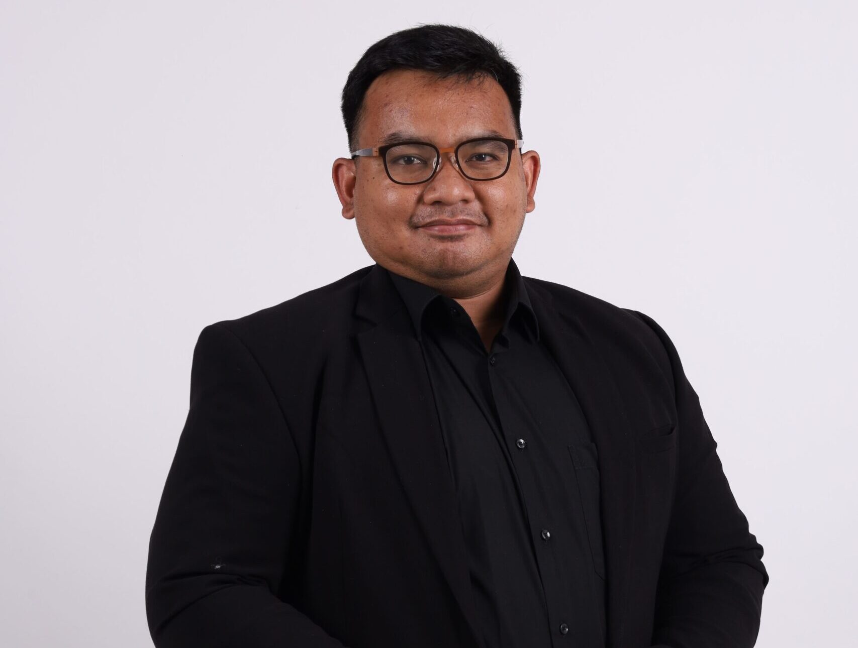 BINUS Mochamad Alvin Dwiana Qobulsyah, S.I.P., M.I.S.,